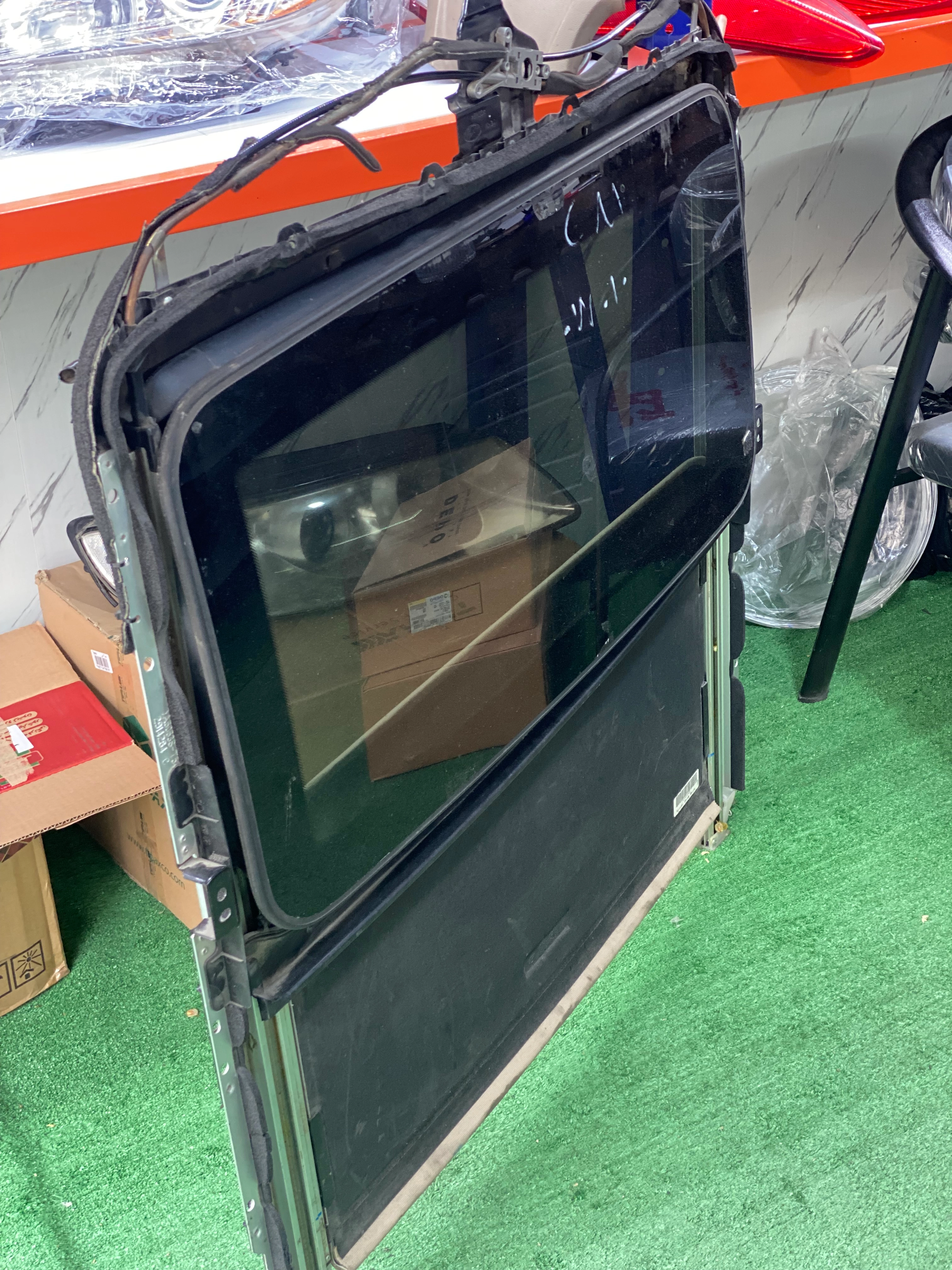 سانروف سانتافه۲۷۰۰ استوک اورجینال ( جنیون) کدفنی : 921012BXXX