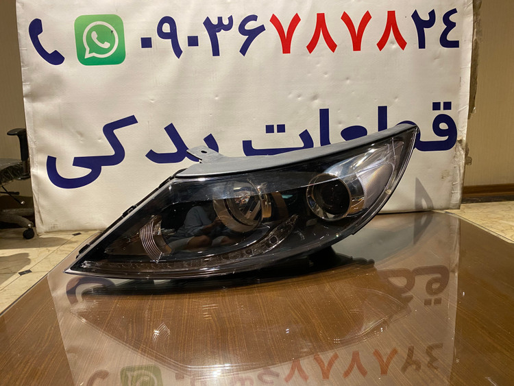 چراغ جلو اسپورتیج خطی نقطه ای ۲۰۱۳-۲۰۱۵ کدفنی : 821023WXXX cc سمت راست استوک اورجینال