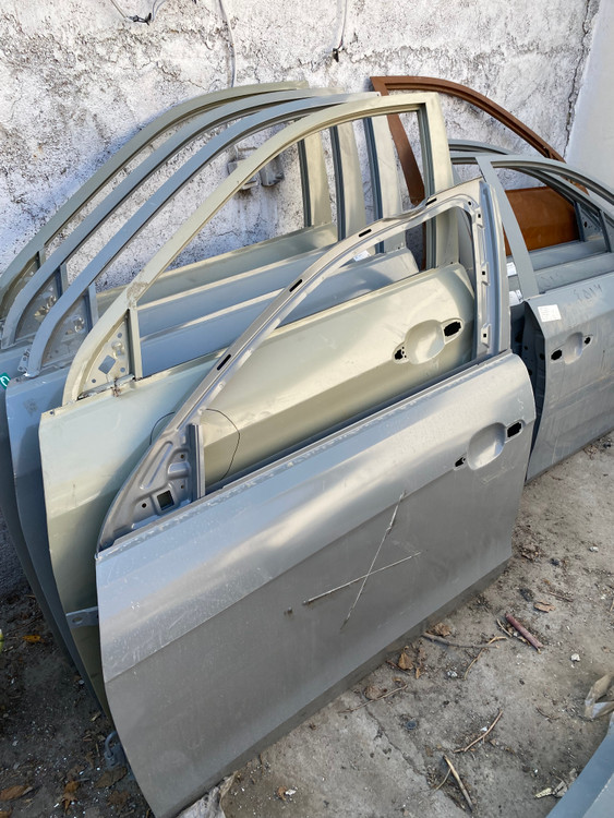 دربهای جلو و عقب دیگینتی استوک اورجینال شرکتی آستر کارخانه فابریک آماده رنگ آمیزی