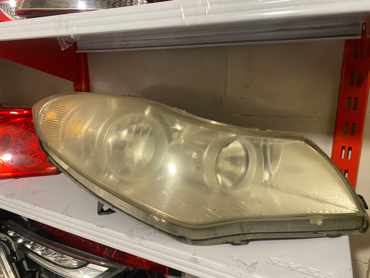 چراغ جلو ام وی ام ۳۱۵ قدیم سمت راست استوک اورجینال