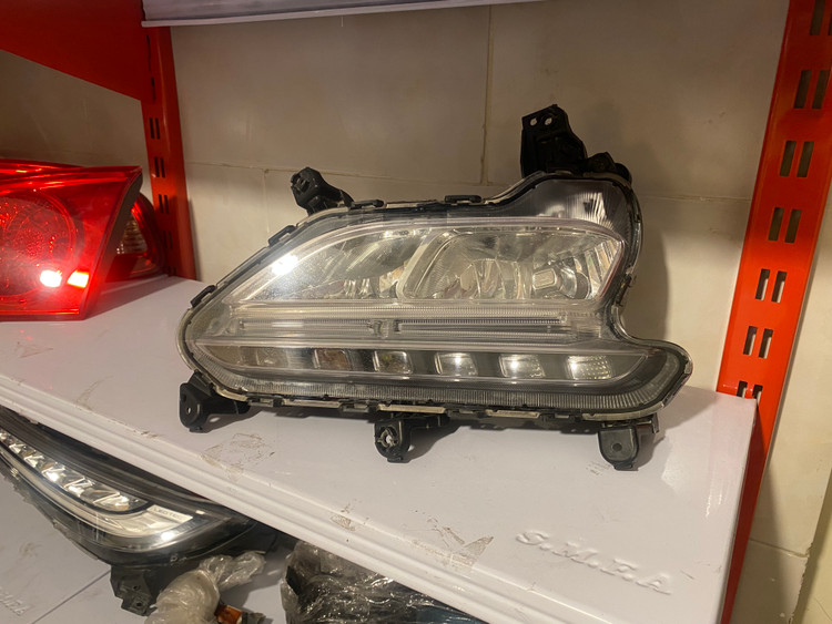 پرژکتور سانتافه ۲۰۱۷ استوک اورجینال جنیون پارت