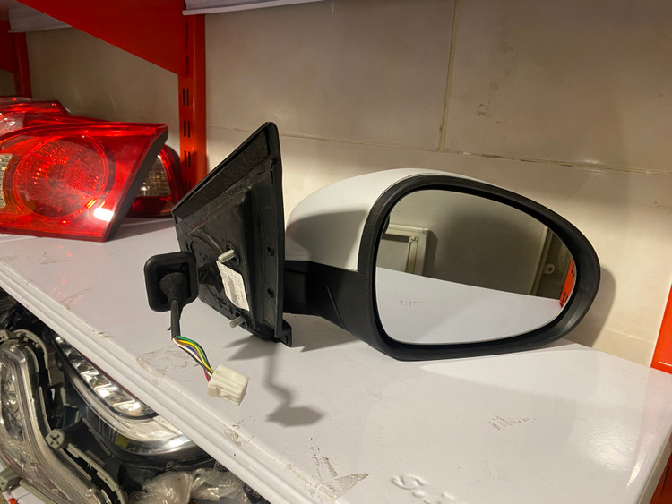 آینه بغل ایکس ۲۲ پرو برقی نو آکبند داخل کارتن